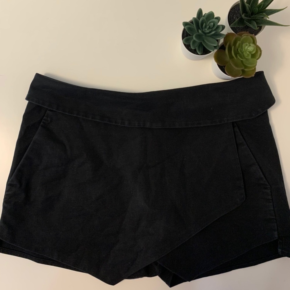 Black Aritzia (Talula) Berklee Skort
